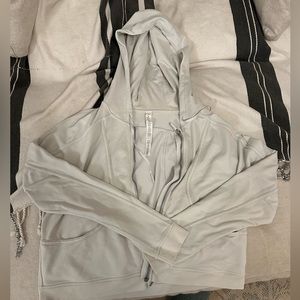 Lululemon cropped lightweight gray hoodie Sz 8